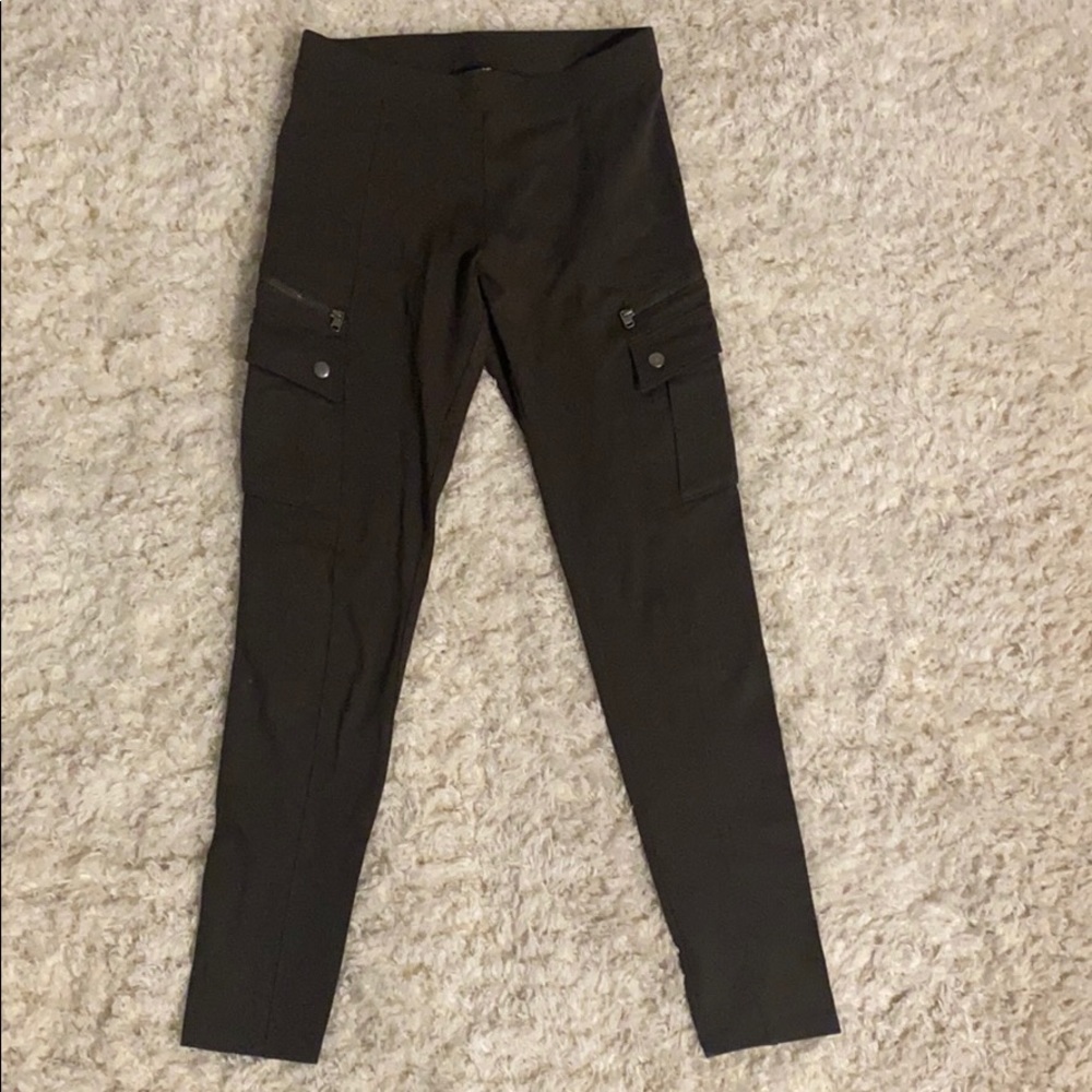 Express mid rise cargo leggings size Small